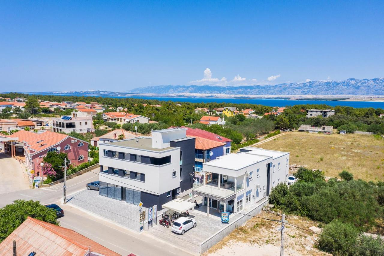 Apartments Krpan Vir Exterior photo