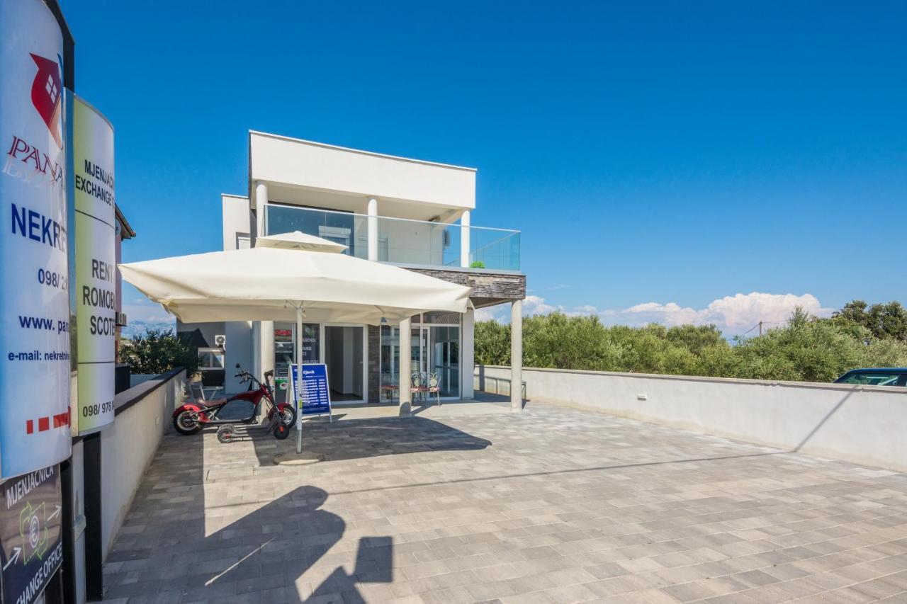 Apartments Krpan Vir Exterior photo